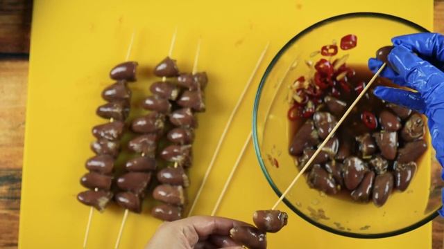 Шашлычки из куриных сердечек / Шашлычки рецепт / Куриные сердечки рецепт / Шашлычки в духовке / смотреть онлайн