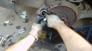 Ауди А6 С5. Важный нюанс замены пыльника поршня тормозного суппорта