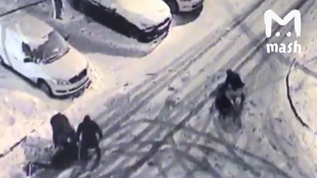 Водитель «Яндекс такси» завез пассажиров в засаду смотреть онлайн