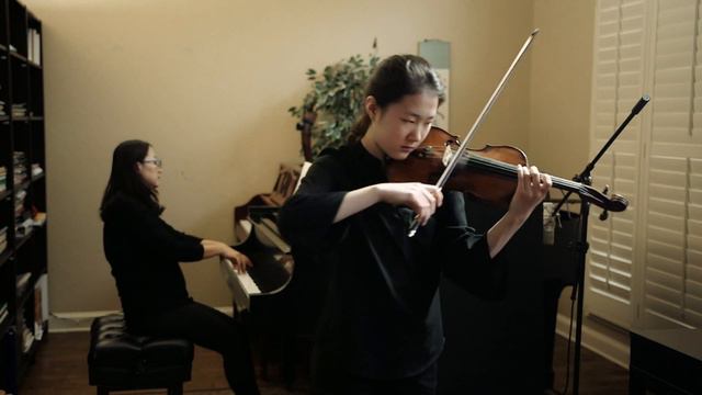 Mendelssohn Violin Concerto in E minor Op. 64 1st movement by Lindsey Kim смотреть онлайн