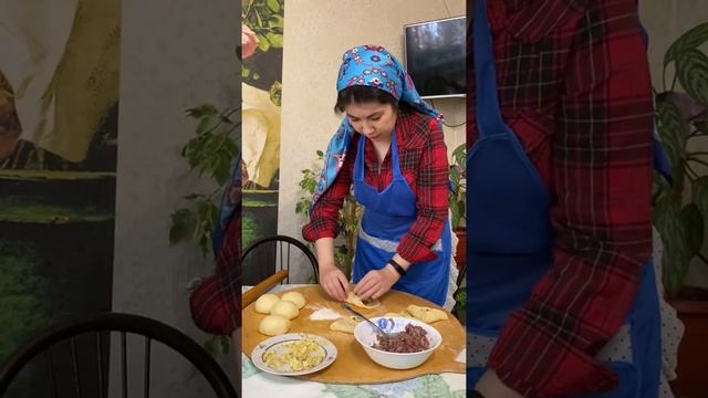 Готовим эчпочмаки в честь первой 1000 подписчиков ❤️ смотреть онлайн