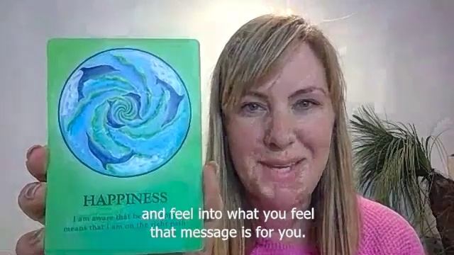 Unique way to use Oracle cards смотреть онлайн