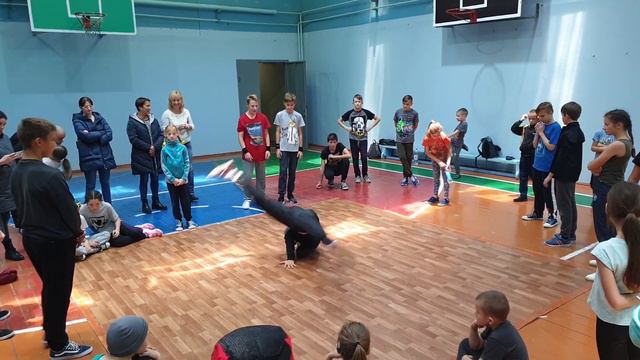 Кувшиново, совместная тренировка Jam break dance смотреть онлайн