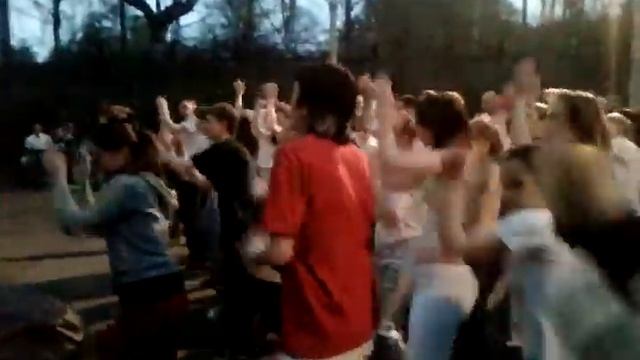 REAL Capoeira BATUCADA SHOW 1st of May (капоэйра в Москве) смотреть онлайн
