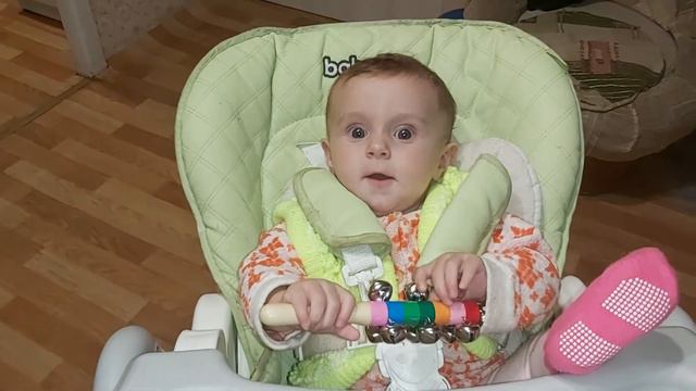 Игры с новорождённым. #играемсноворождённым" Дзынь- дзынь смотреть онлайн