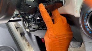 Ключ застрял в замке зажигания. Как исправить?