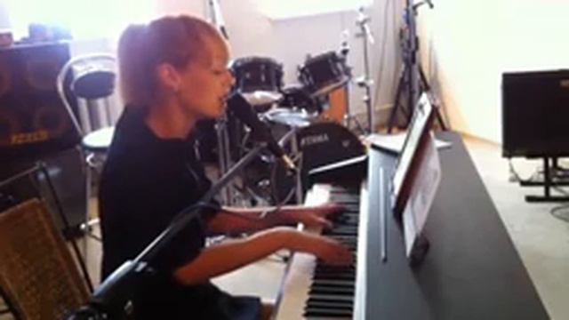 Музыка для двоих (live) смотреть онлайн