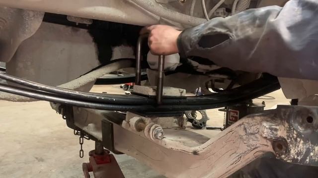 International | Front Suspension Rebuild | Front Springs + King Pins
