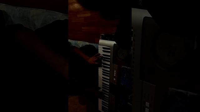 Пацанчик красиво играет смотреть онлайн