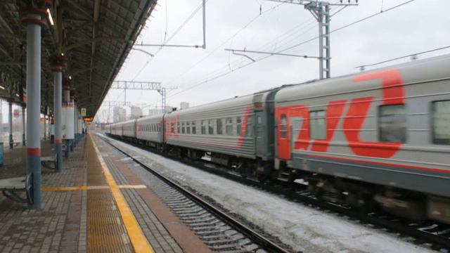 Электровоз ЭП2К-331 с поездом №119А Санкт-Петербург - Белгород. смотреть онлайн