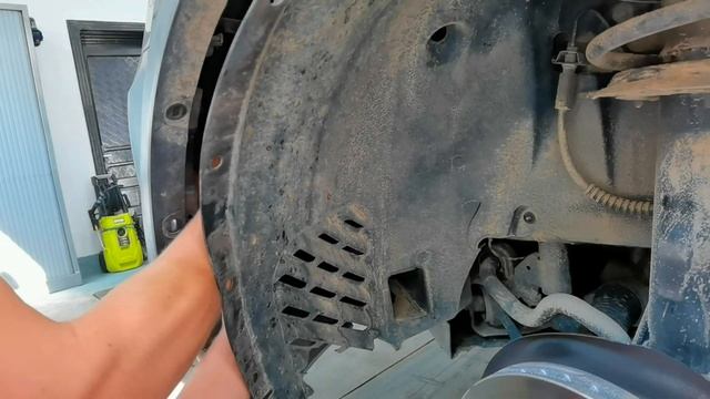 BMW X3 F25 HEADLIGHT AND FRONT BUMPER REMOVAL ! смотреть онлайн