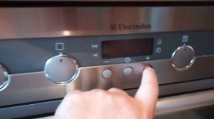 Сбрасывается время у духовки Electrolux