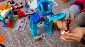 Обзор конструктора Лего Дупло Грузовой Поезд. Lego Duplo10875.