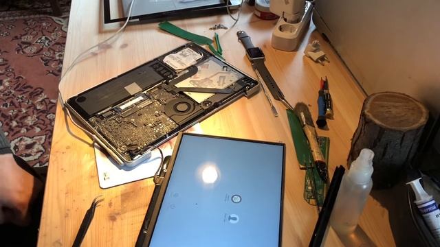 MacBook Pro 13” A1278 Замена шлейфа дисплея