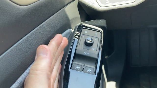 Volkswagen ID.4's window and mirror controls could be an issue смотреть онлайн