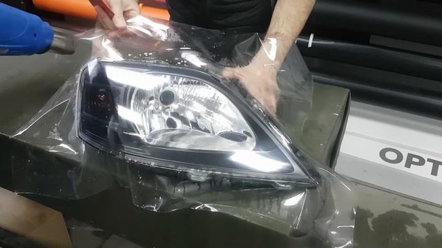 Как самостоятельно оклеить фару в защитную ПВХ пленку смотреть онлайн