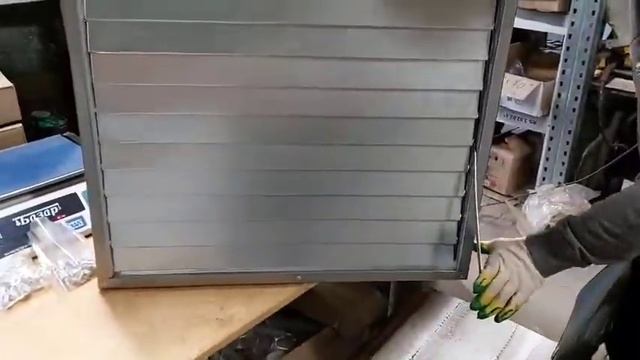 Вентиляционная решетка с регулируемым открыванием ламелей. смотреть онлайн