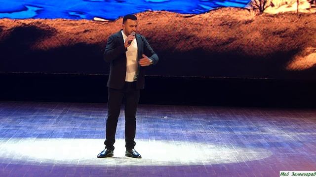 Исполнитель армянских народных песен Карен Мшеци