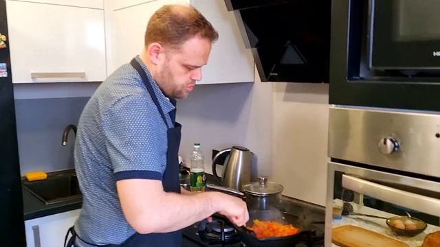 Шакшука пошагово - израильская яичница на завтрак! смотреть онлайн