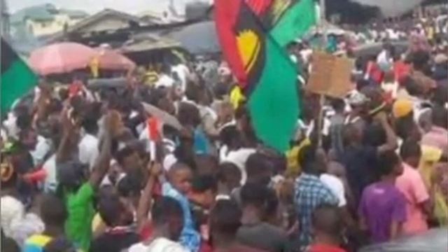 NIGERIANS REACT AS IPØB APPOINTS NEWS COMMANDER FOR (ESN) AS IPØB MØÇK NIGERIAN ÃRMY, SEE THIS.. смотреть онлайн