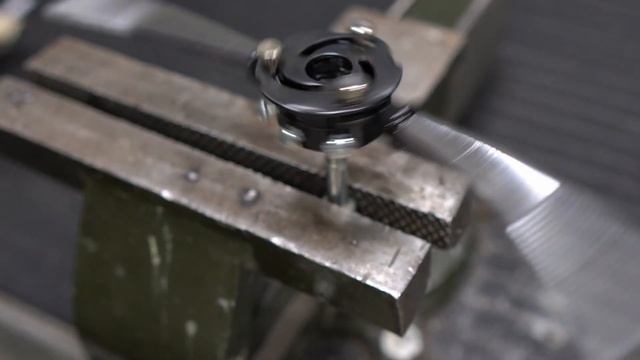 Как нарезать резьбу? | Набор метчиков и плашек WDK-DT3060 | Резьбонарезной инструмент смотреть онлайн