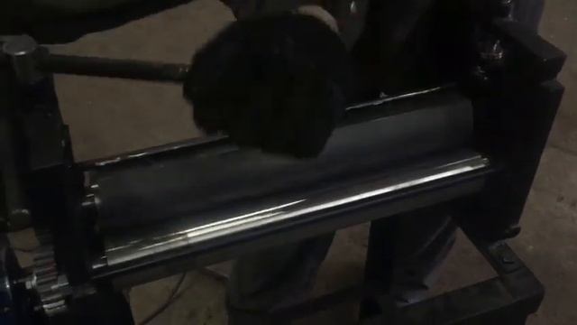 Прокат трубы 2 мм на вальцах RME-550x2 смотреть онлайн