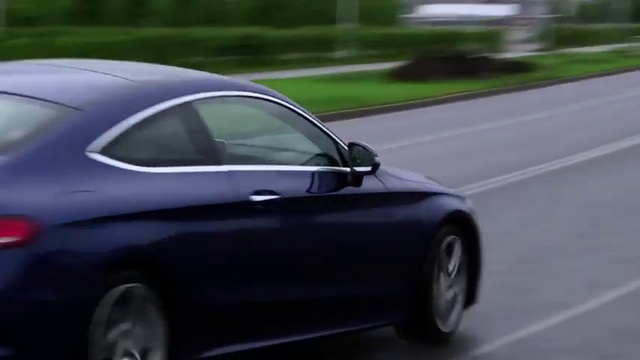 Тест-драйв Mercedes-Benz C300 Coupe