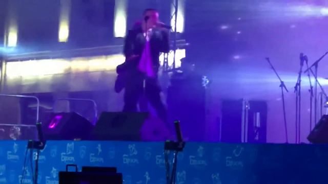 Значимая, самая, самая дорогая песня репертура мировтй группы!! смотреть онлайн