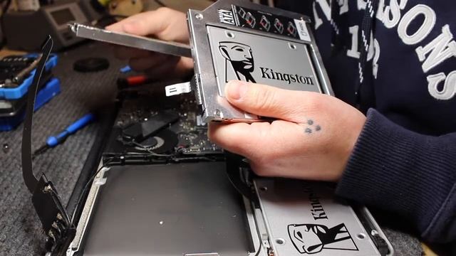 Macbook Pro 13" i7 2.9Ghz // Second SSD Hard drive Upgrade // 2016 смотреть онлайн
