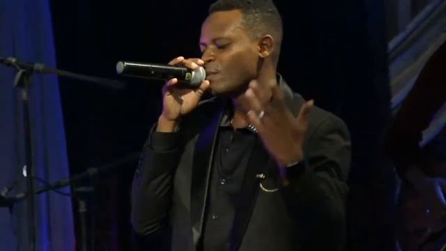 Loutchina Décius, Vente Signature Album LANMOU SENSÈ. смотреть онлайн