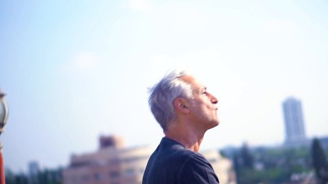 יוסי סבאג - עולם смотреть онлайн