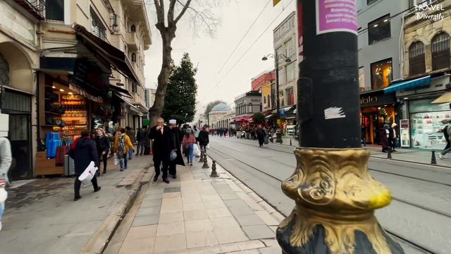 Istanbul walking tour ! Sultan Ahmet Park to Istanbul university! смотреть онлайн