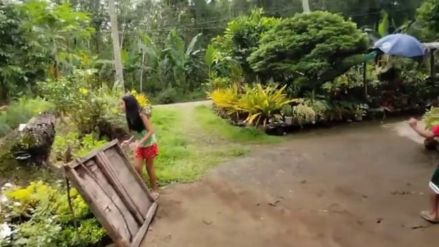 TRADITIONAL GAMES- Taguan, agawan base, dampa, basag banga at saputan. смотреть онлайн