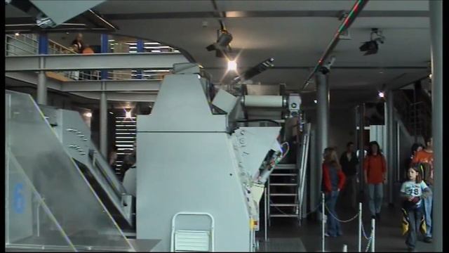 Cologne: Street Artist, Chocolate Museum & more. Кёльн: уличный артист и музей шоколада. смотреть онлайн