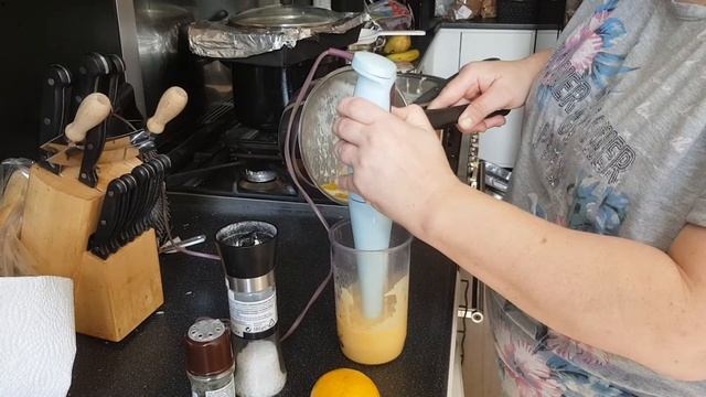 Holandaisesauce maken met de staafmixer смотреть онлайн