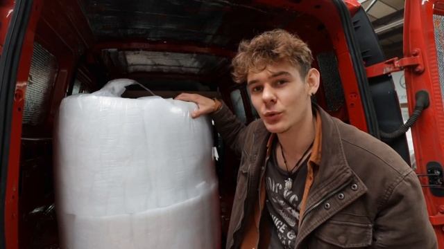 CHEAPEST WAY TO INSULATE A VAN! Insulating my ford transit connect micro camper смотреть онлайн