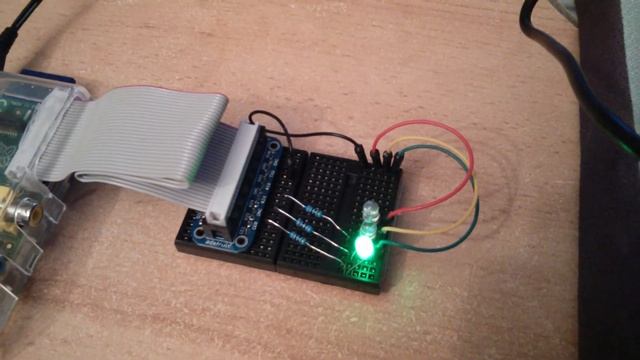 Java on Raspberry Pi controlled "traffic lights" смотреть онлайн