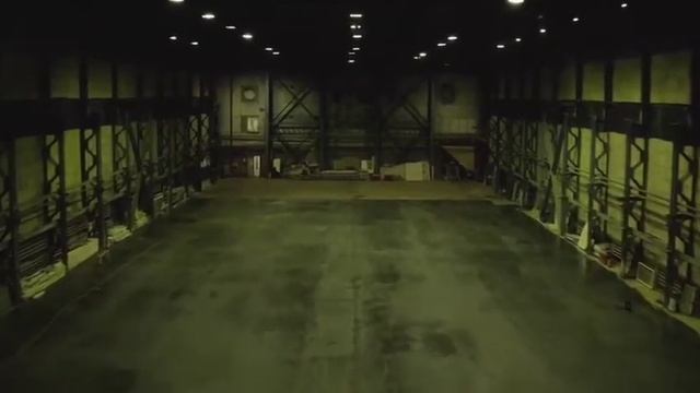 • №1261M (часть 6). Съемочный павильон 3000 м2. Длина 105 м, ширина 28 м (!), высота потолков 13 м. смотреть онлайн