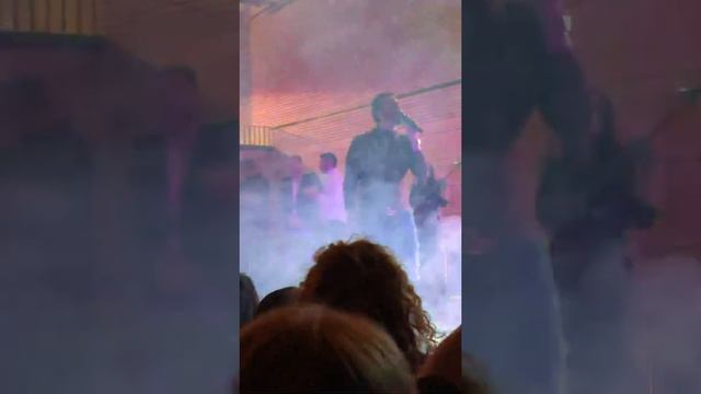 Tony Colombo canta Carmelo Zappulla смотреть онлайн