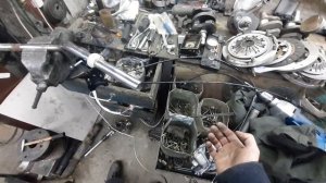 Урал, Днепр. Человеческая ручка газа,общепринятой конструкции.