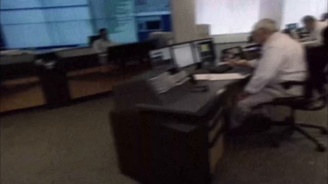 Vigilante Hacker Outsmarts Cyber Mafia [4K] | Web Warriors | Spark смотреть онлайн