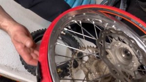 Разбортировка колеса и установка системы tubeless(тюблисс)