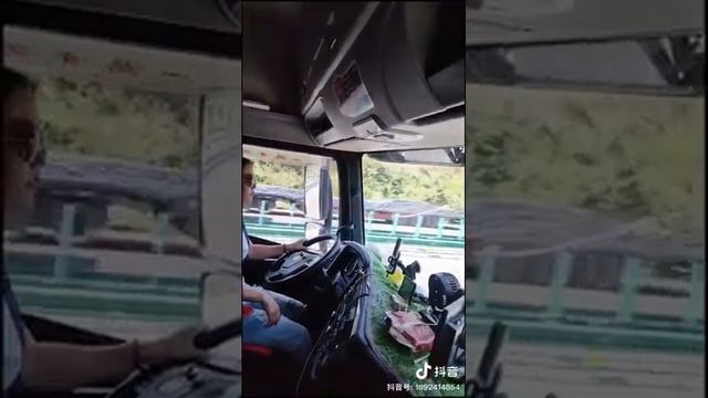 [TikTok] Trucks. Những nữ tài xế xinh đẹp tài giỏi. Lái xe cực đỉnh của Trung quốc. Phần 10 смотреть онлайн