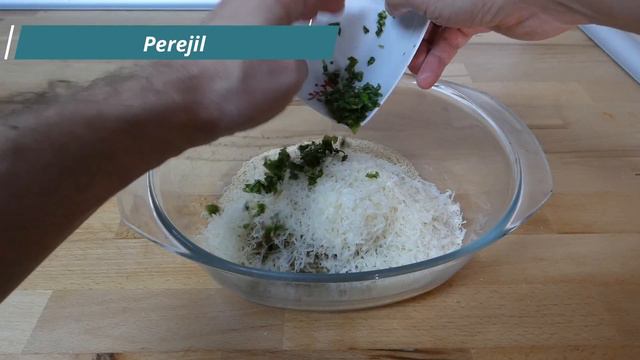 ALBONDIGAS de BERENJENA al horno con ALBAHACA y ORÉGANO смотреть онлайн