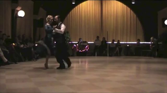 Cosima & Mariano Diaz Campos in Milonga Alegre (3) "Milonga Brava" F.Canaro смотреть онлайн