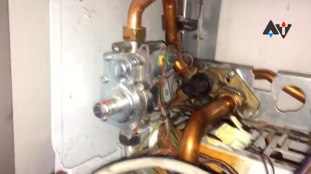 газовый котел Vaillant VU INT 362\3-5 обзор; промывка; ремонт F22, F20 смотреть онлайн