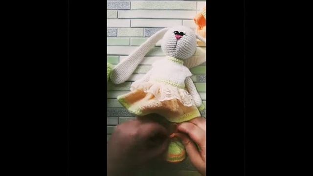 Вязаная зайка тильда. Одежда для зайки тильда. смотреть онлайн