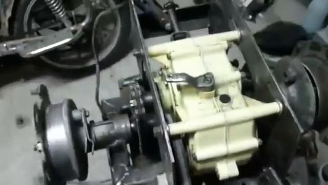 Задний привод минитрактора, из муравья и мопеда смотреть онлайн