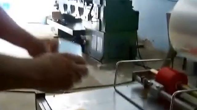 Чай, сахар, парфюм, косметика, кальян, сигареты,крем, салфетки. Машины для упаковки товаров. смотреть онлайн