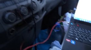 Как зарядить ноутбук в автомобиле.